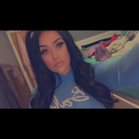 Meet your Posher, Alex - Picture 1 of 1